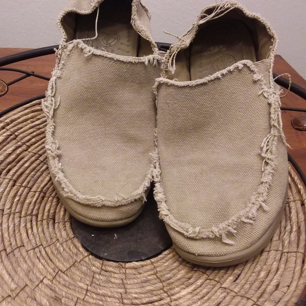 Crocs - Picture 5 of 8